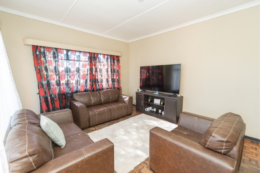 2 Bedroom Property for Sale in Korsten Eastern Cape